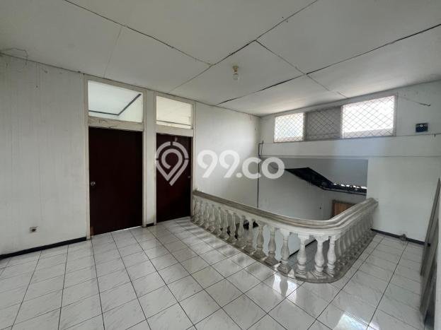 Rumah Modern 5 KT di Kemanggisan Jakarta Barat Unfurnished Rumah Modern 5 KT di Kemanggisan Jakarta Barat Unfurnished