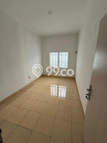 Jual Rumah Strategis Bagus Punya 4 KT di Serpong Utara Tangerang Selatan SHM Jual Rumah Strategis Bagus Punya 4 KT di Serpong Utara Tangerang Selatan SHM