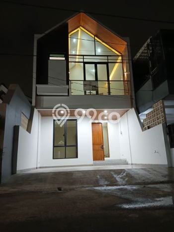 For Sale Hunian Rumah Terawat 4 KT di Graha Raya, Tangerang Selatan For Sale Hunian Rumah Terawat 4 KT di Graha Raya, Tangerang Selatan
