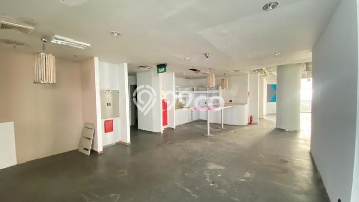 Unit Kantor Disewakan di Lebak Bulus di Area Ramai & Strategis Unit Kantor Disewakan di Lebak Bulus di Area Ramai & Strategis