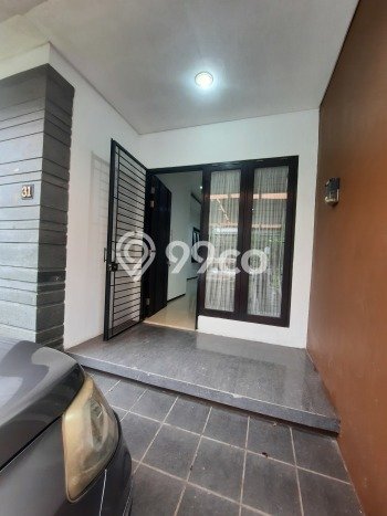 Rumah Asri di , 3 KT, Area Strategis, Luas 119m2m² LB 90m2m² Rumah Asri di , 3 KT, Area Strategis, Luas 119m2m² LB 90m2m²