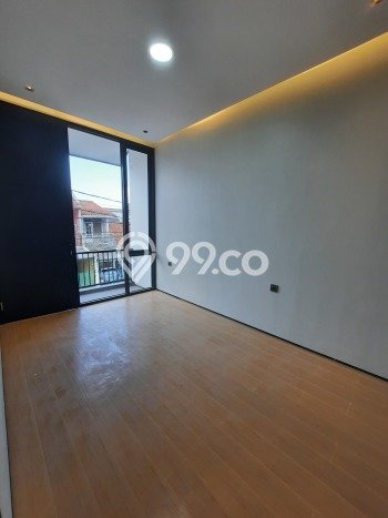Rumah Luas Asri 3 KT Siap Huni di Taman Kopo Indah Bandung Rumah Luas Asri 3 KT Siap Huni di Taman Kopo Indah Bandung