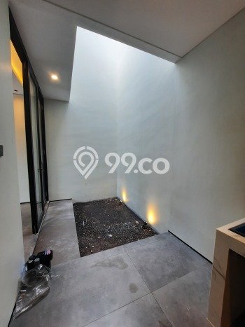 Rumah Luas Asri 3 KT Siap Huni di Taman Kopo Indah Bandung Rumah Luas Asri 3 KT Siap Huni di Taman Kopo Indah Bandung