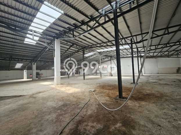 LOKASI STRATEGIS! Gudang Disewakan Kawasan Padalarang, Luas 1350m2m², Kawasan Bisnis LOKASI STRATEGIS! Gudang Disewakan Kawasan Padalarang, Luas 1350m2m², Kawasan Bisnis