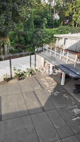 Rumah Eksklusif Siap Huni LT 1797m2 di Cidadap, Bandung Rumah Eksklusif Siap Huni LT 1797m2 di Cidadap, Bandung