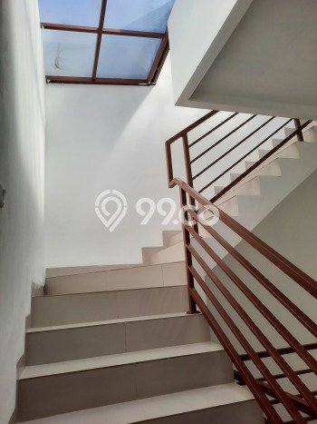 Gudang Dijual di Bandung LT 180m2 & LB 230m2 Lokasi Terbaik! Gudang Dijual di Bandung LT 180m2 & LB 230m2 Lokasi Terbaik!