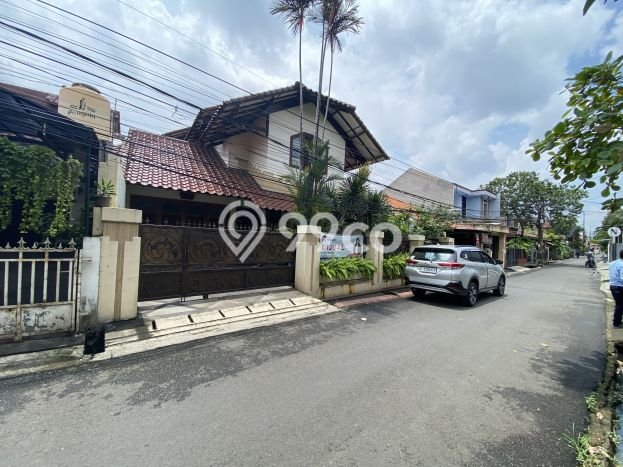 Rumah Luxury Modern Tanpa Renovasi di Pejaten Timur Jakarta Selatan Rumah Luxury Modern Tanpa Renovasi di Pejaten Timur Jakarta Selatan
