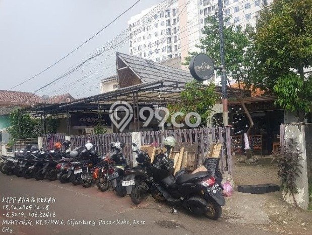 Rumah Luxury Modern Tanpa Renovasi di Cijantung Jakarta Timur Rumah Luxury Modern Tanpa Renovasi di Cijantung Jakarta Timur