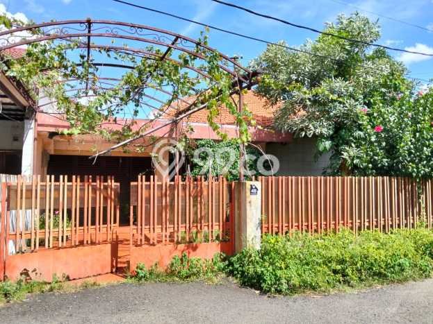 Dijual Rumah Luas Elegan Dengan View Eksklusif di Ulujami, Jakarta Selatan Dijual Rumah Luas Elegan Dengan View Eksklusif di Ulujami, Jakarta Selatan