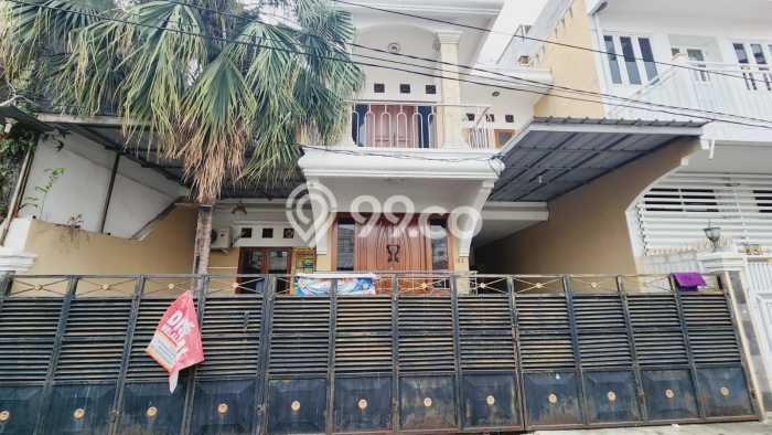 Rumah Luxury di Jakarta Selatan Lokasi Strategis Kondisi Baik Rumah Luxury di Jakarta Selatan Lokasi Strategis Kondisi Baik