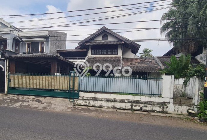 Dijual Rumah Luas Megah Dengan View Cantik di Bintaro, Jakarta Selatan Dijual Rumah Luas Megah Dengan View Cantik di Bintaro, Jakarta Selatan