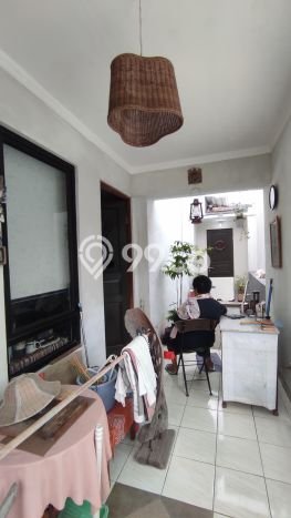 Rumah Modern Minimalis 3 Kamar Bisa Langsung Pindah di Serpong Utara Rumah Modern Minimalis 3 Kamar Bisa Langsung Pindah di Serpong Utara