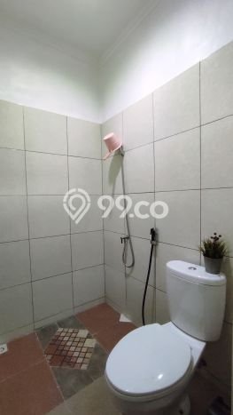 Rumah Modern Minimalis 3 Kamar Bisa Langsung Pindah di Serpong Utara Rumah Modern Minimalis 3 Kamar Bisa Langsung Pindah di Serpong Utara