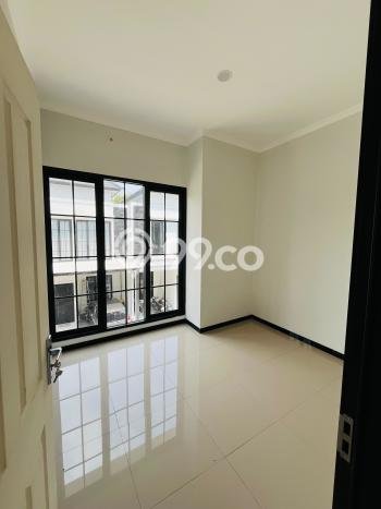 Dijual Rumah Strategis Bagus Punya 3 KT di Tembalang Semarang SHM Dijual Rumah Strategis Bagus Punya 3 KT di Tembalang Semarang SHM