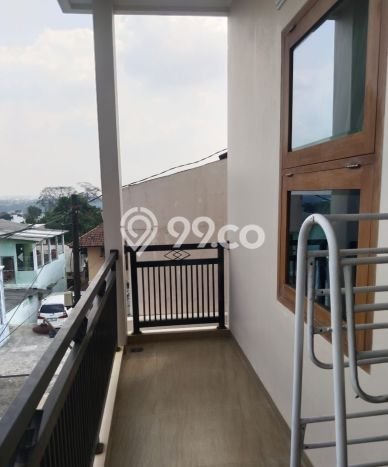 Rumah Strategis di Pusat Kota Ngesrep, Semarang - LT 115m² Rumah Strategis di Pusat Kota Ngesrep, Semarang - LT 115m²