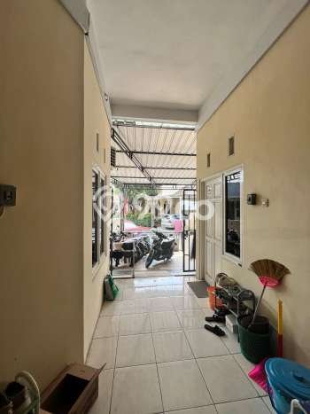 Kost Dijual Lokasi Tembalang, Semarang, Spesifikasi 18 Kamar Tidur dan Luas 270m2 Kost Dijual Lokasi Tembalang, Semarang, Spesifikasi 18 Kamar Tidur dan Luas 270m2