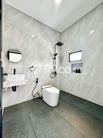Rumah Modern 4 KT di Bintaro Tangerang Selatan Rumah Modern 4 KT di Bintaro Tangerang Selatan