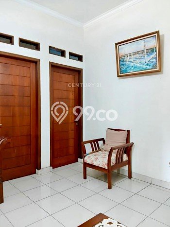 Rumah Elit LB 180m2 Siap Pakai Desain Elegan di Bintaro, Tangerang Selatan Rumah Elit LB 180m2 Siap Pakai Desain Elegan di Bintaro, Tangerang Selatan