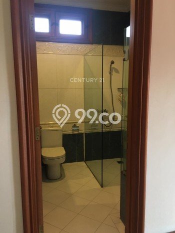 Rumah Luxury Modern Siap Huni di Pondok Indah Jakarta Selatan Rumah Luxury Modern Siap Huni di Pondok Indah Jakarta Selatan