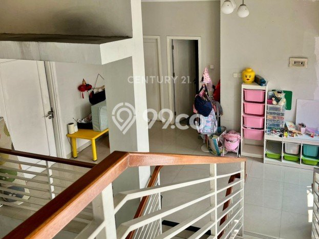 Rumah Elit LB 187m2 Siap Huni Desain Elegan di Sektor 7-Bintaro, Tangerang Selatan Rumah Elit LB 187m2 Siap Huni Desain Elegan di Sektor 7-Bintaro, Tangerang Selatan