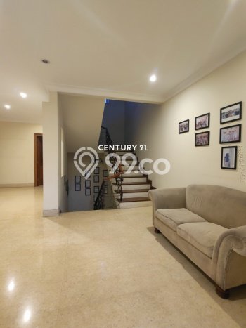 Hunian Mewah LB 450m2 Siap Pakai Desain Elegan di Pondok Indah, Jakarta Selatan Hunian Mewah LB 450m2 Siap Pakai Desain Elegan di Pondok Indah, Jakarta Selatan