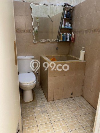 Hunian Eksklusif Siap Huni LT 407m2 di Ciputat, Tangerang Selatan Hunian Eksklusif Siap Huni LT 407m2 di Ciputat, Tangerang Selatan