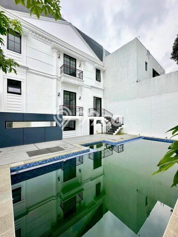 Ready to Use! Premium House LT 272m2 Desain Elegan di Sektor 7-Bintaro Ready to Use! Premium House LT 272m2 Desain Elegan di Sektor 7-Bintaro