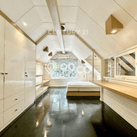 Rumah Kondisi Baik Disewakan di Pondok Indah, Jakarta Selatan LT 460m2, LB 760m2 Rumah Kondisi Baik Disewakan di Pondok Indah, Jakarta Selatan LT 460m2, LB 760m2