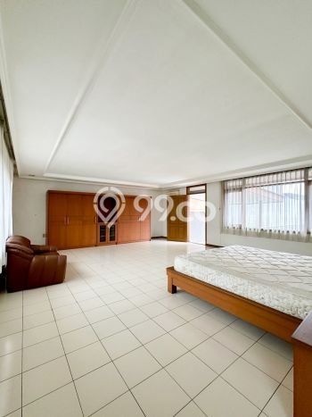 Rumah Bagus Disewakan di Pondok Indah, Jakarta Selatan LT 700m2, LB 550m2 Rumah Bagus Disewakan di Pondok Indah, Jakarta Selatan LT 700m2, LB 550m2