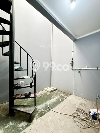 Jarang Ada! Rumah Sewa 4 Kamar Nyaman Siap Huni Sektor 7-Bintaro Jarang Ada! Rumah Sewa 4 Kamar Nyaman Siap Huni Sektor 7-Bintaro