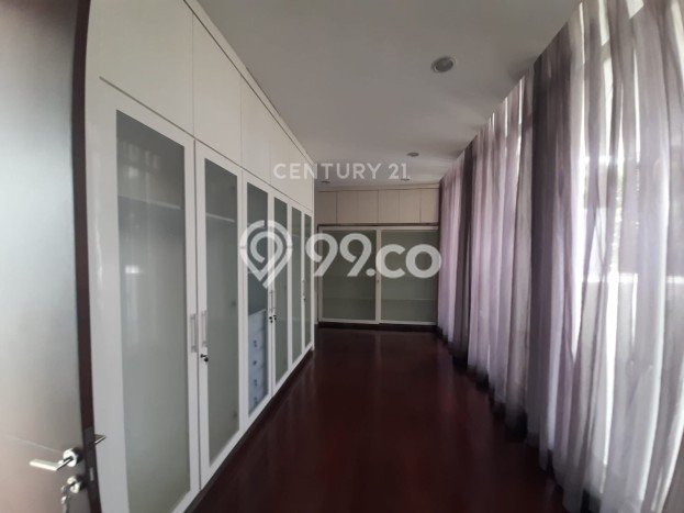 Jual Rumah Luas Megah Dengan View Eksklusif di Pejaten, Jakarta Selatan Jual Rumah Luas Megah Dengan View Eksklusif di Pejaten, Jakarta Selatan