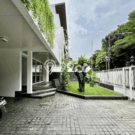 Rumah Kondisi Baik Disewakan di Pondok Indah, Jakarta Selatan LT 460m2, LB 760m2 Rumah Kondisi Baik Disewakan di Pondok Indah, Jakarta Selatan LT 460m2, LB 760m2