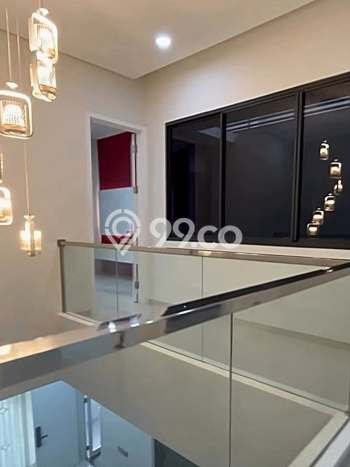 Hunian Elit LB 150m2 Siap Huni Desain Elegan di Bintaro, Tangerang Selatan Hunian Elit LB 150m2 Siap Huni Desain Elegan di Bintaro, Tangerang Selatan