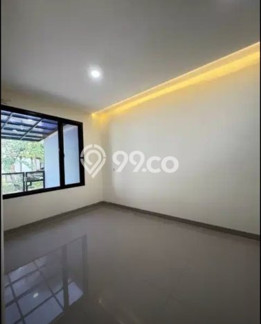 For Sale Hunian Rumah Terawat 3 Kamar di BSD City, Tangerang For Sale Hunian Rumah Terawat 3 Kamar di BSD City, Tangerang