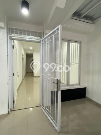 For Sale Hunian Rumah Terawat 2 Kamar di BSD City, Tangerang For Sale Hunian Rumah Terawat 2 Kamar di BSD City, Tangerang