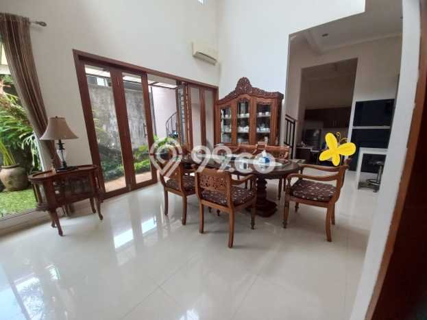 Dijual Rumah Mewah Elegan Dengan View Cantik di BSD City, Tangerang Dijual Rumah Mewah Elegan Dengan View Cantik di BSD City, Tangerang