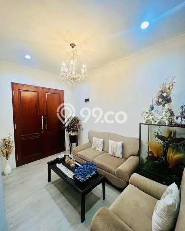 Siap Huni Hunian Elit 5 Kamar di BSD Dekat ke Mana Pun Siap Huni Hunian Elit 5 Kamar di BSD Dekat ke Mana Pun