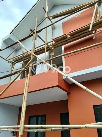 Siap Huni Hunian Elit 4 Kamar di BSD Dekat ke Mana Pun Siap Huni Hunian Elit 4 Kamar di BSD Dekat ke Mana Pun