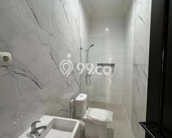 Rumah Elit LB 283m2 Siap Pakai Desain Elegan di BSD, Tangerang Rumah Elit LB 283m2 Siap Pakai Desain Elegan di BSD, Tangerang