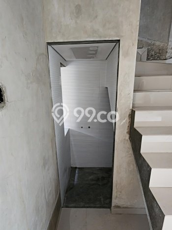 Siap Huni Hunian Elit 4 Kamar di BSD Dekat ke Mana Pun Siap Huni Hunian Elit 4 Kamar di BSD Dekat ke Mana Pun