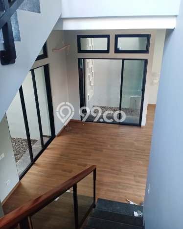 Hunian Mewah LB 187m2 Siap Huni Desain Elegan di BSD, Tangerang Hunian Mewah LB 187m2 Siap Huni Desain Elegan di BSD, Tangerang