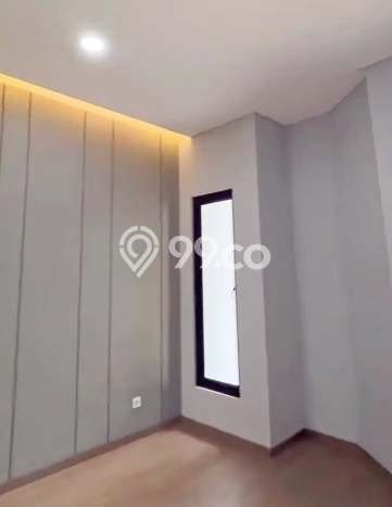 Hunian Eksklusif Dijual LT 159m2 di BSD, Tangerang Selatan Hunian Eksklusif Dijual LT 159m2 di BSD, Tangerang Selatan