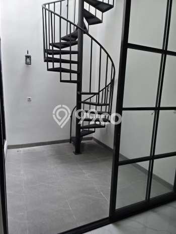 Rumah Elit Modern Siap Huni di BSD Tangerang Rumah Elit Modern Siap Huni di BSD Tangerang