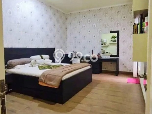 Hunian Cantik Modern Lb 200m2 di BSD, Tangerang Selatan Hunian Cantik Modern Lb 200m2 di BSD, Tangerang Selatan