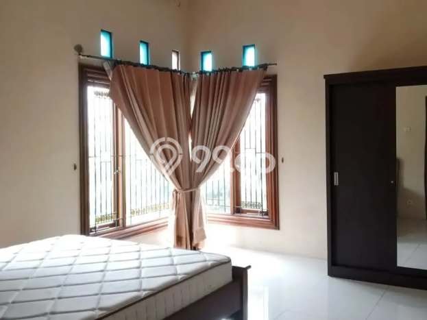 For Sale! Premium House LT 212m2 Desain Elegan di BSD For Sale! Premium House LT 212m2 Desain Elegan di BSD