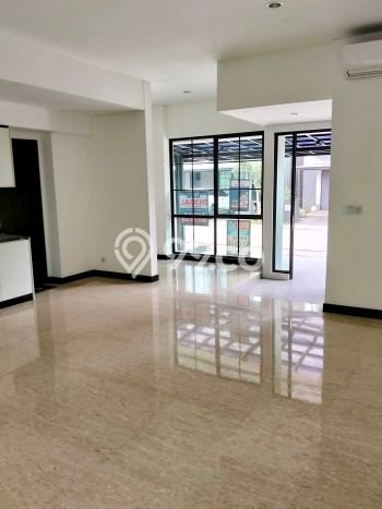 Siap Huni Hunian Elit 3 Kamar di BSD Dekat ke Mana Pun Siap Huni Hunian Elit 3 Kamar di BSD Dekat ke Mana Pun