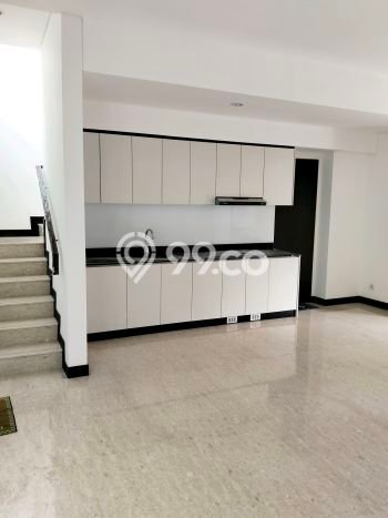 Siap Huni Hunian Elit 3 Kamar di BSD Dekat ke Mana Pun Siap Huni Hunian Elit 3 Kamar di BSD Dekat ke Mana Pun