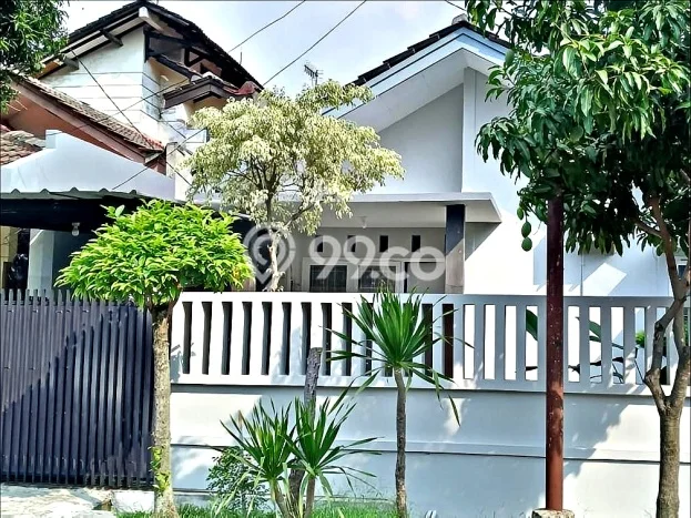 Hunian Cantik Modern Lb 100m2 di Pamulang, Tangerang Selatan Hunian Cantik Modern Lb 100m2 di Pamulang, Tangerang Selatan