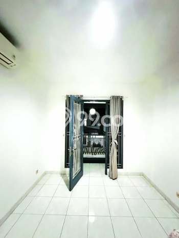 For Sale Rumah 3 Kamar Lokasi Strategis Nyaman dan Strategis di BSD For Sale Rumah 3 Kamar Lokasi Strategis Nyaman dan Strategis di BSD