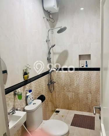Siap Huni Hunian Elit 5 Kamar di BSD Dekat ke Mana Pun Siap Huni Hunian Elit 5 Kamar di BSD Dekat ke Mana Pun